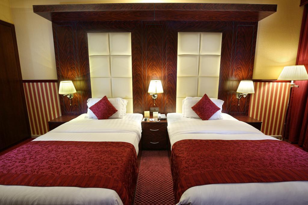 Benta Grand Hotel Llc Дубай Экстерьер фото